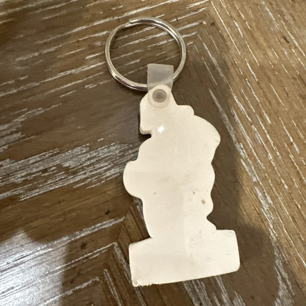 KMLE Country Music Radio Keychain Arizona Camel Vintage Camel Country Arizona‎